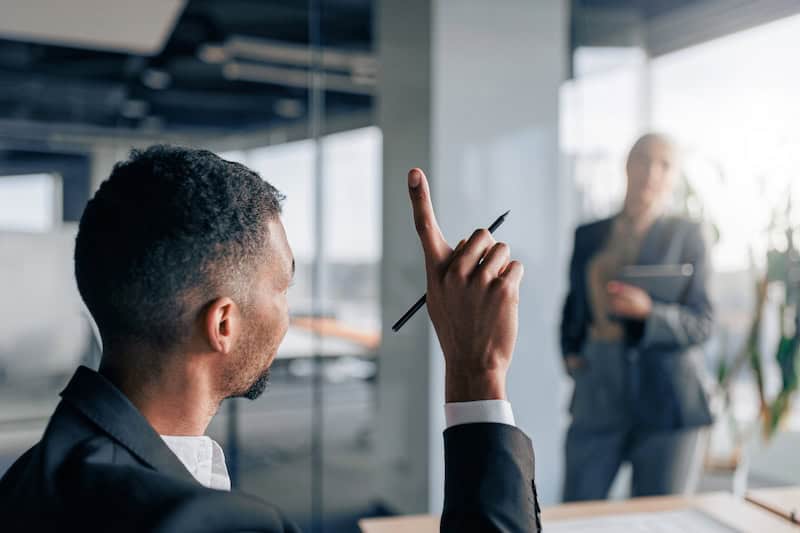 Steer a Meeting without overstepping